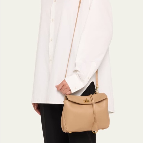 Balenciaga Rodeo - Picture 12 of 17